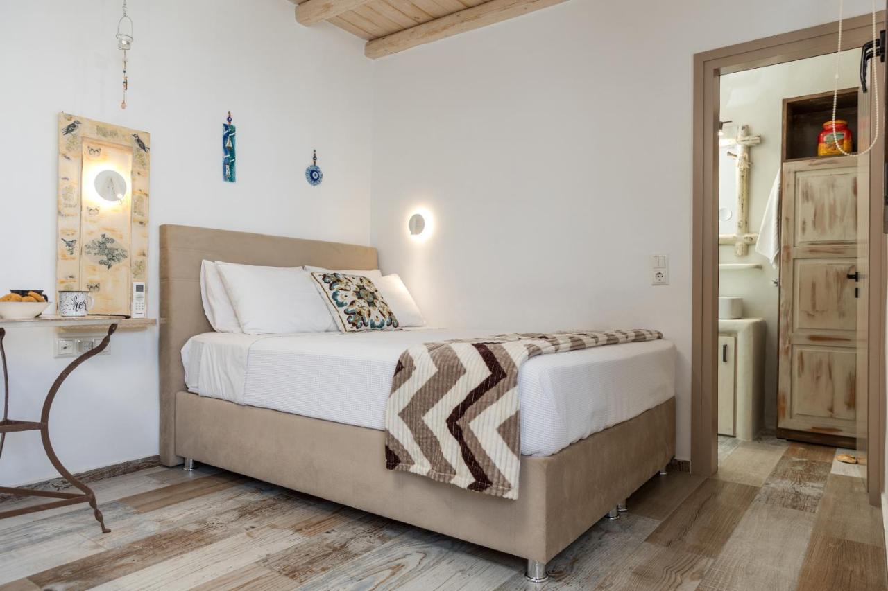 Elizabeth'S Small Apartment Naxos City Exterior photo
